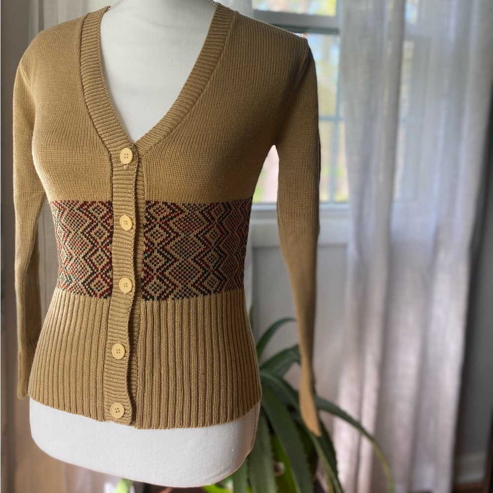 Gorgeous 60’s 70’s vintage geometric cardigan